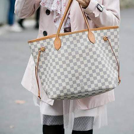 Louis Vuitton Neverfull White Tote With Wallet
