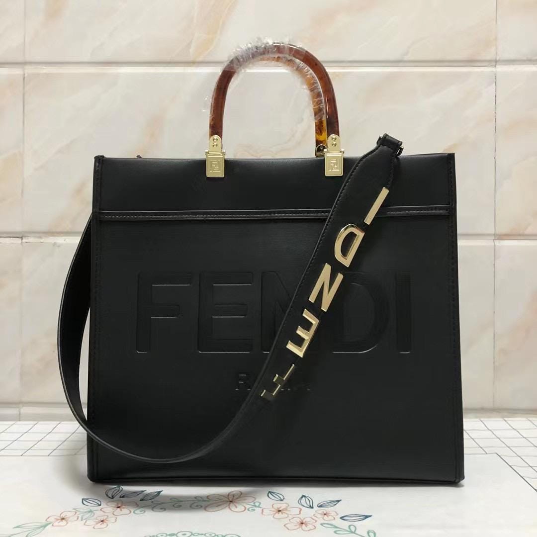 WhatsApp Image 2022-08-22 at 16.52.09 (1) FENDI Roma Sunshine Black Tote Bag