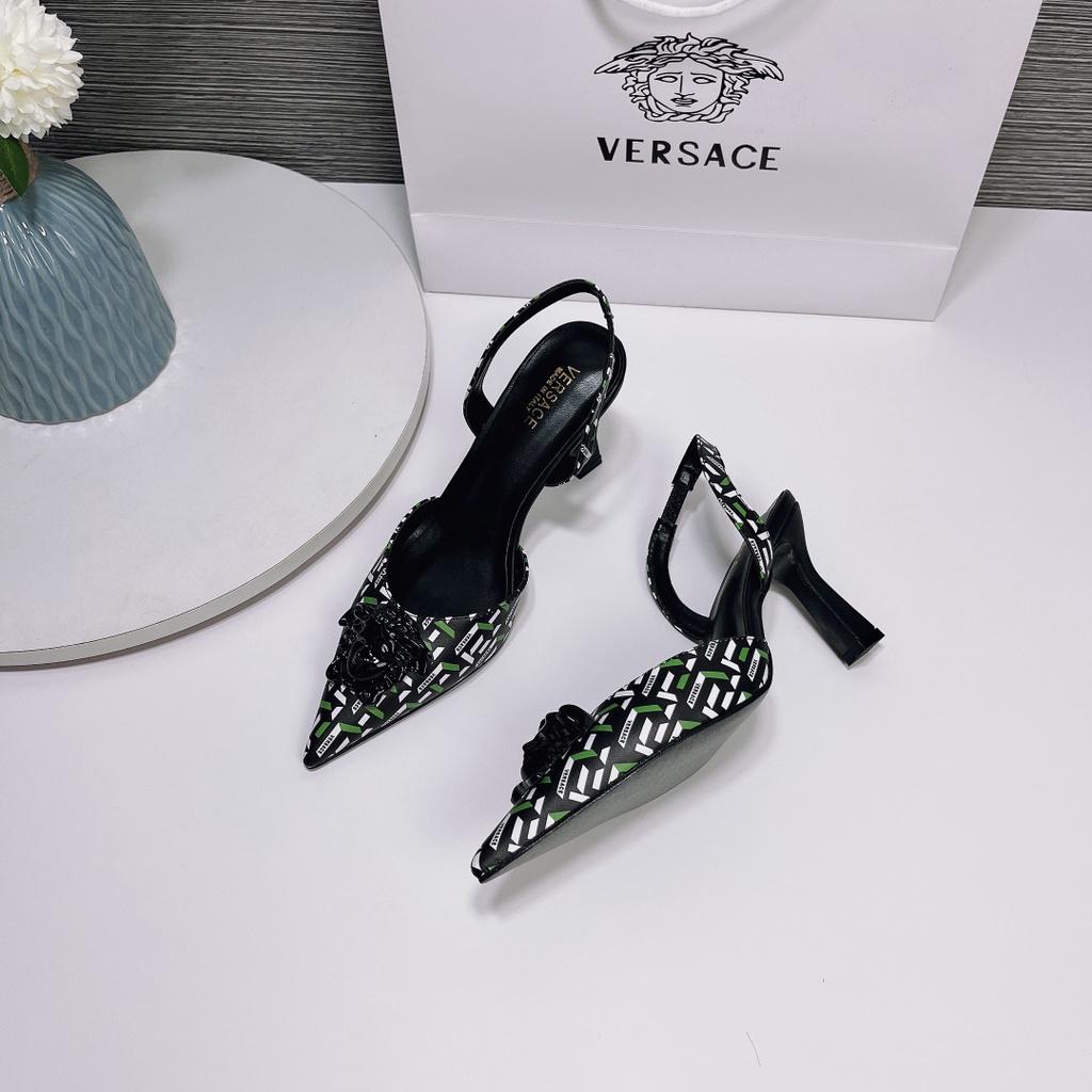 WhatsApp Image 2023-07-29 at 1 Versace Zapatos Monogram Slingback Pump