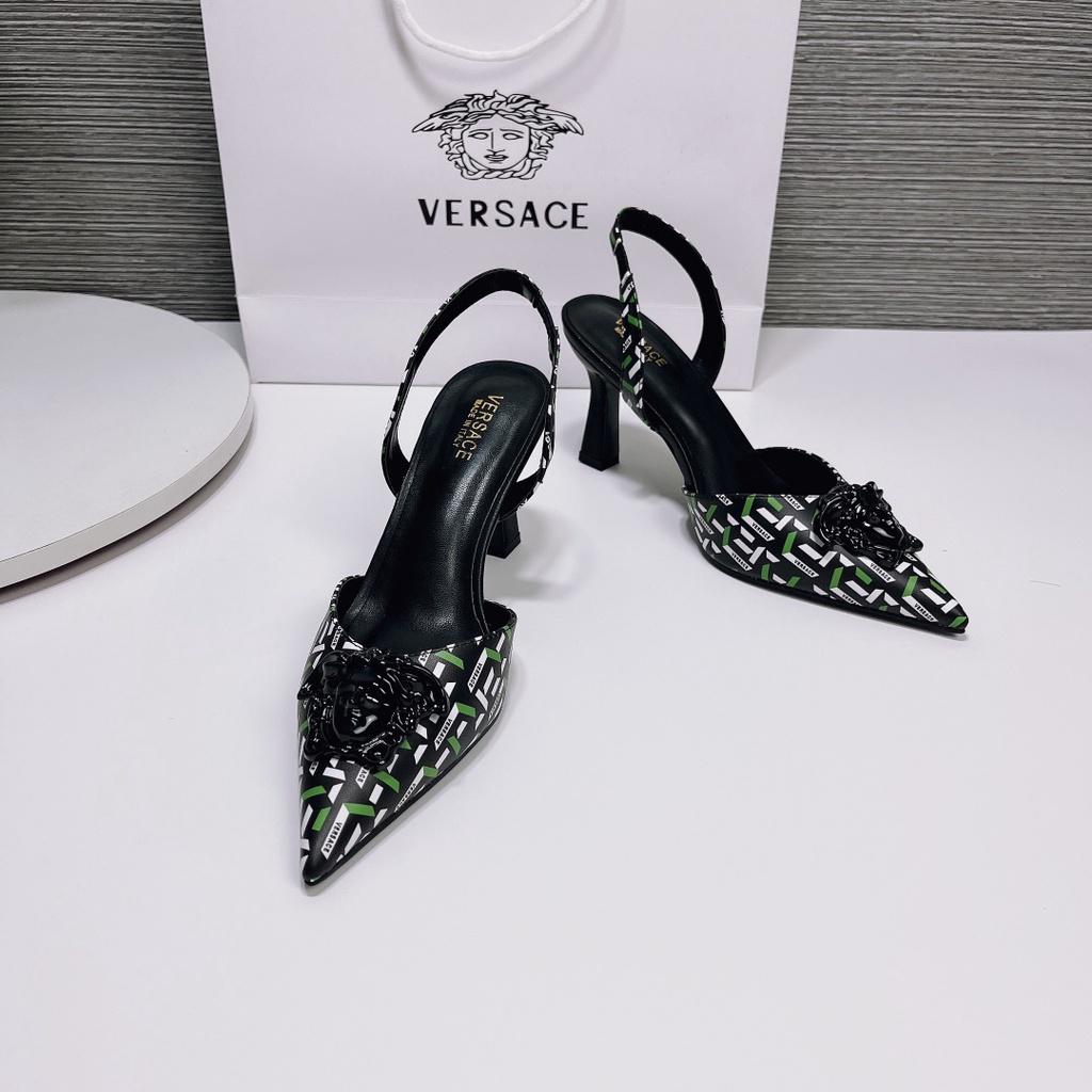 WhatsApp Image 2023-07-29 at 20.29.29 Versace Zapatos Monogram Slingback Pump