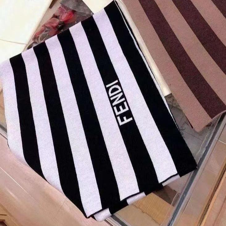 Fendi Warm Unisex Black White Muffler