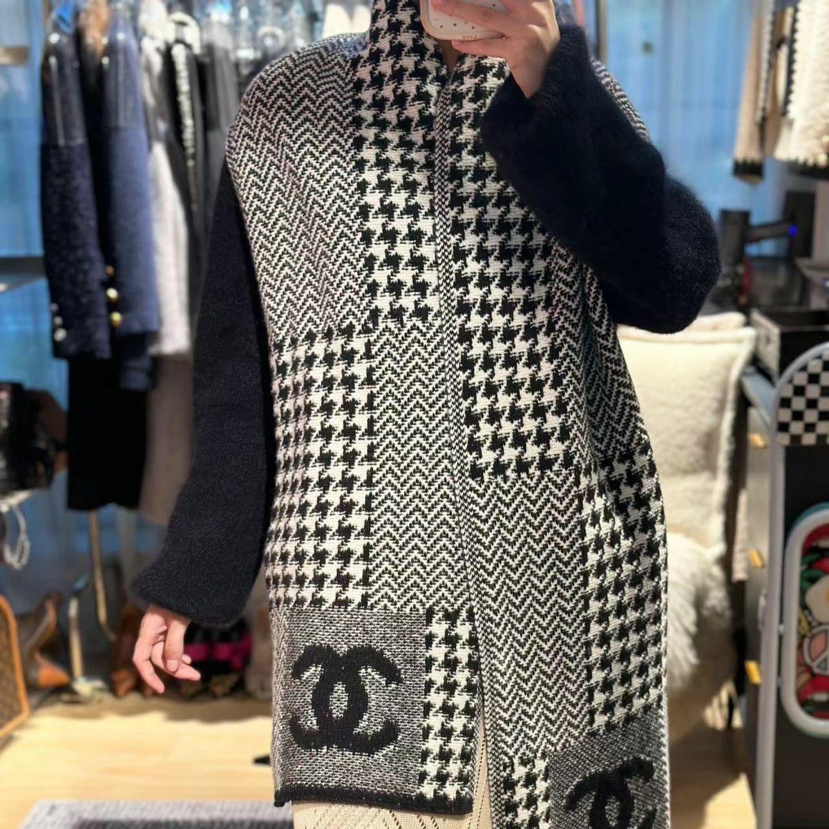 Chanel Full Warm Stripe Unisex Muffler