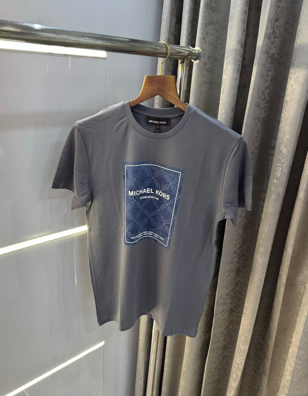 WhatsApp Image 2024-10-29 at 5.00.36 PM Michael Kors Grey Men’s T-shirt