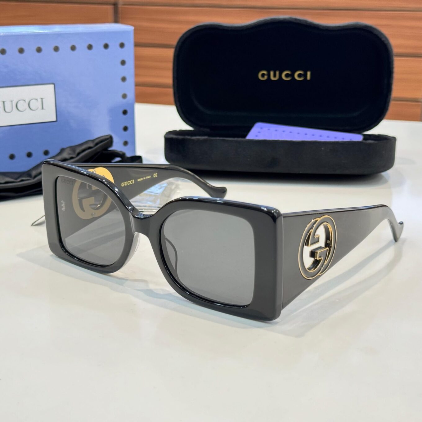 Gucci Women Premium Sunglass