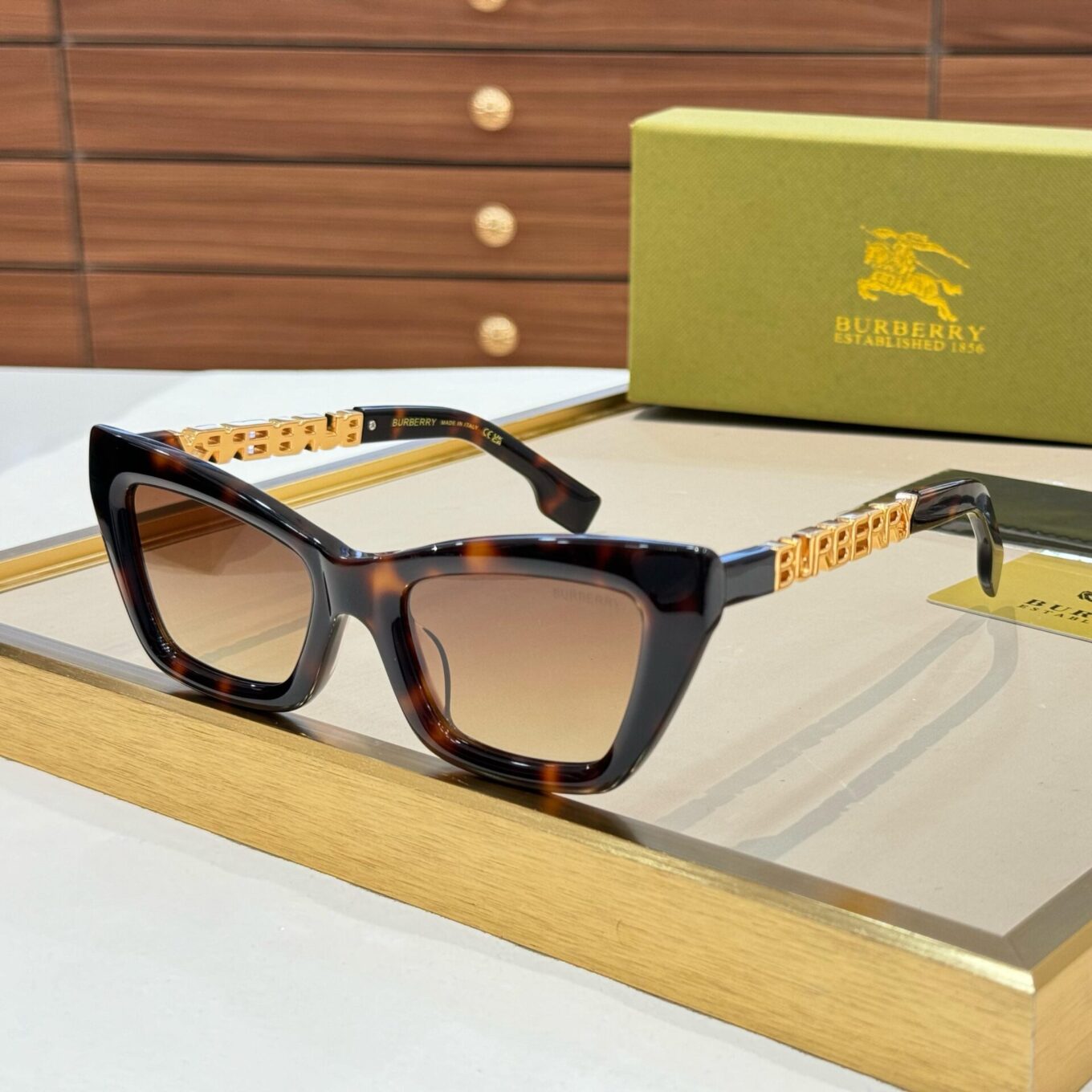 Burberry Women Premium Sunglass