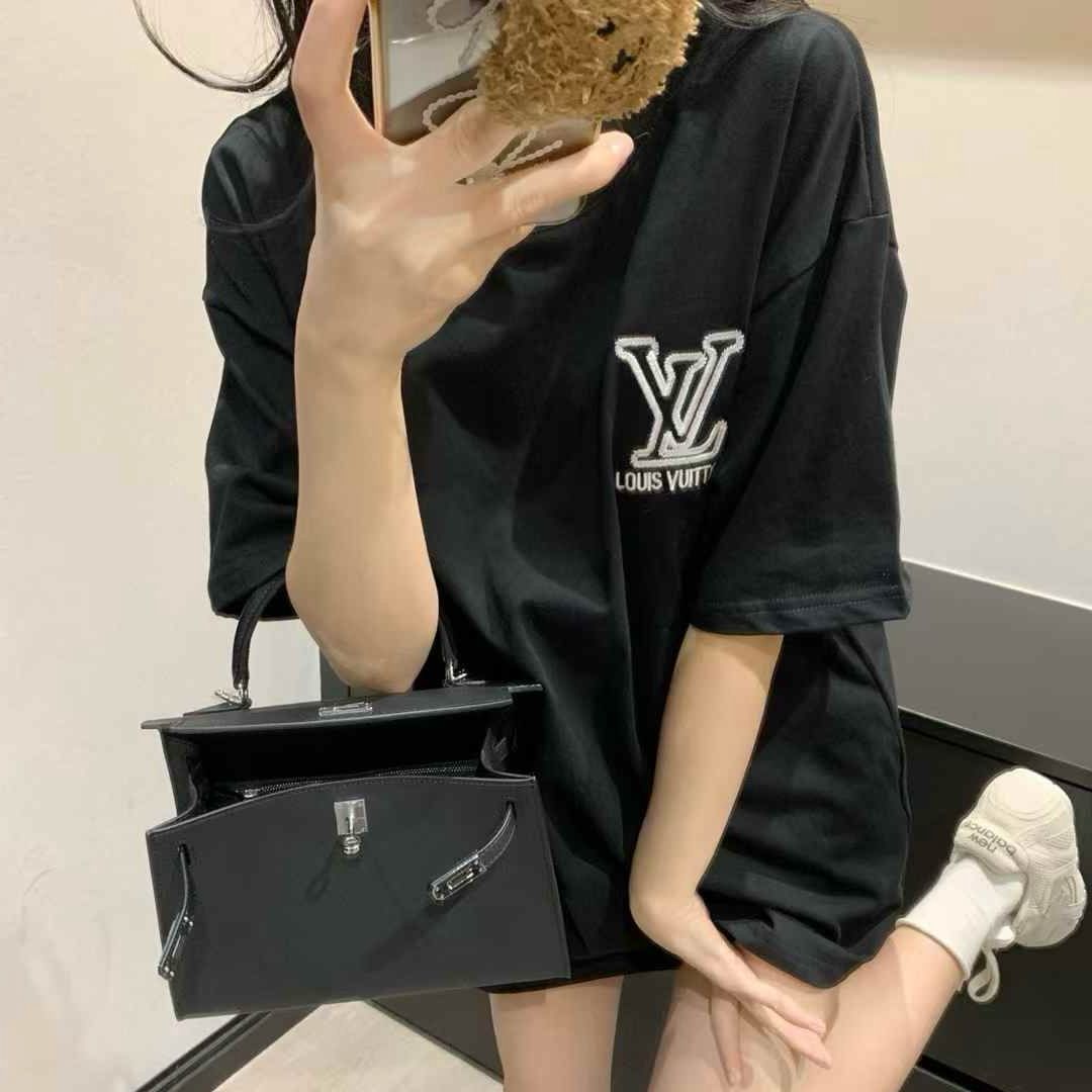 Louis Vuitton Black Monogram T-shirt