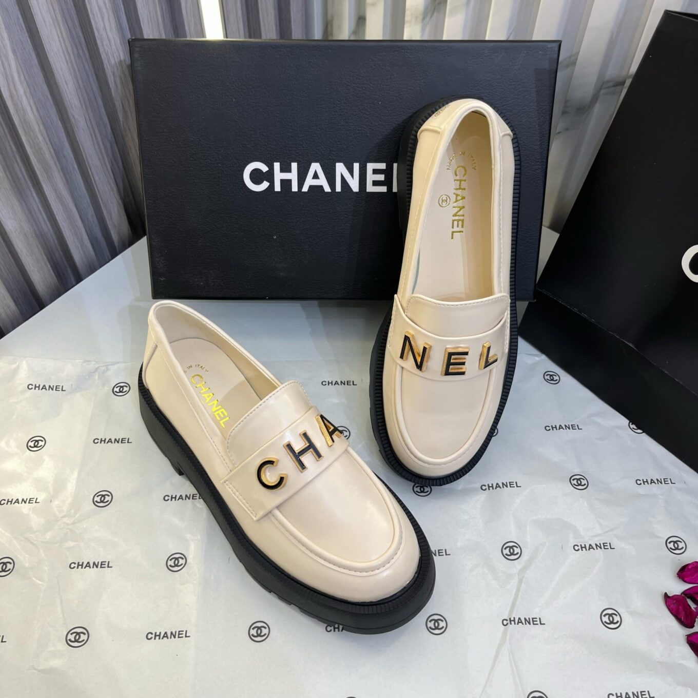 WhatsApp Image 2025-04-04 at 5.54.08 PM (2) Chanel Off White Mocassin Loafer