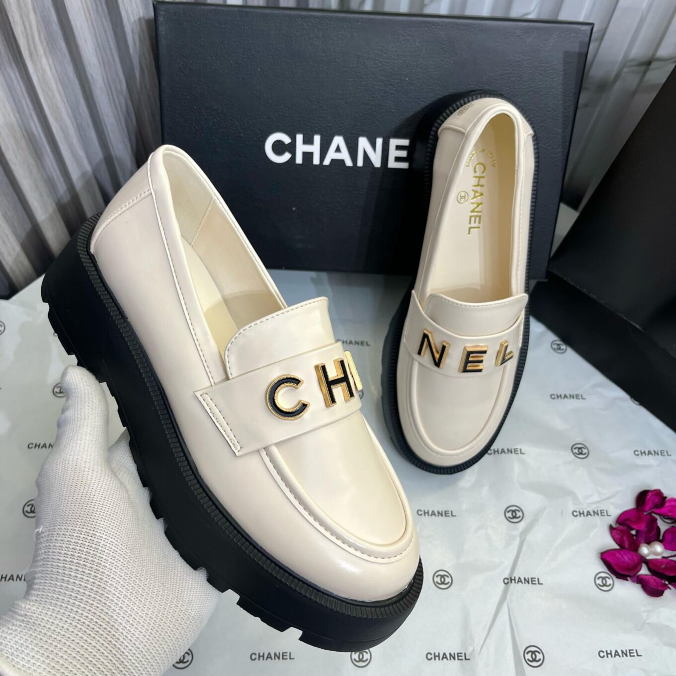 WhatsApp Image 2025-04-04 at 5.54.09 PM (3) Chanel Off White Mocassin Loafer