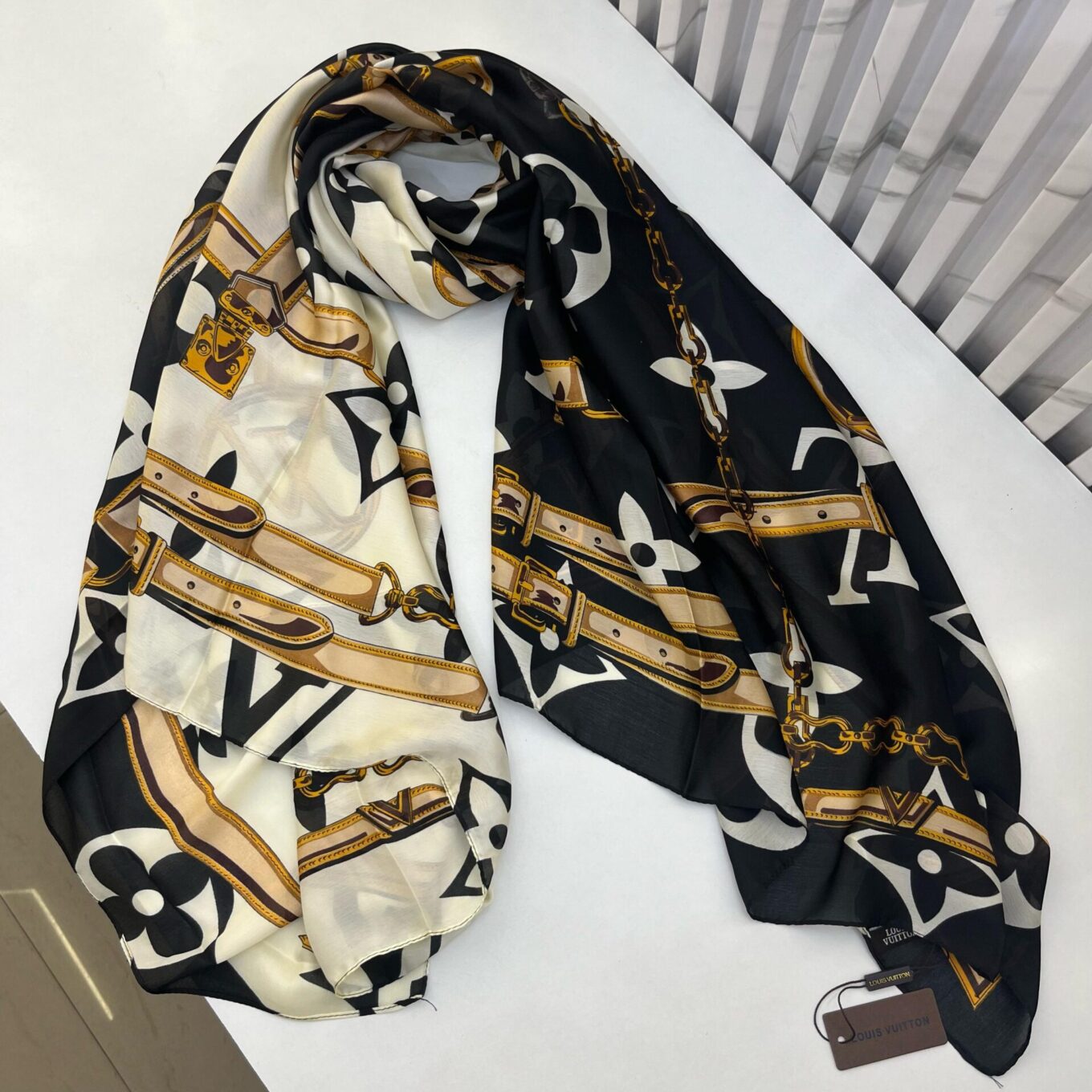 WhatsApp Image 2025-05-16 at 1.13.31 AM Louis Vuitton Silk Stole