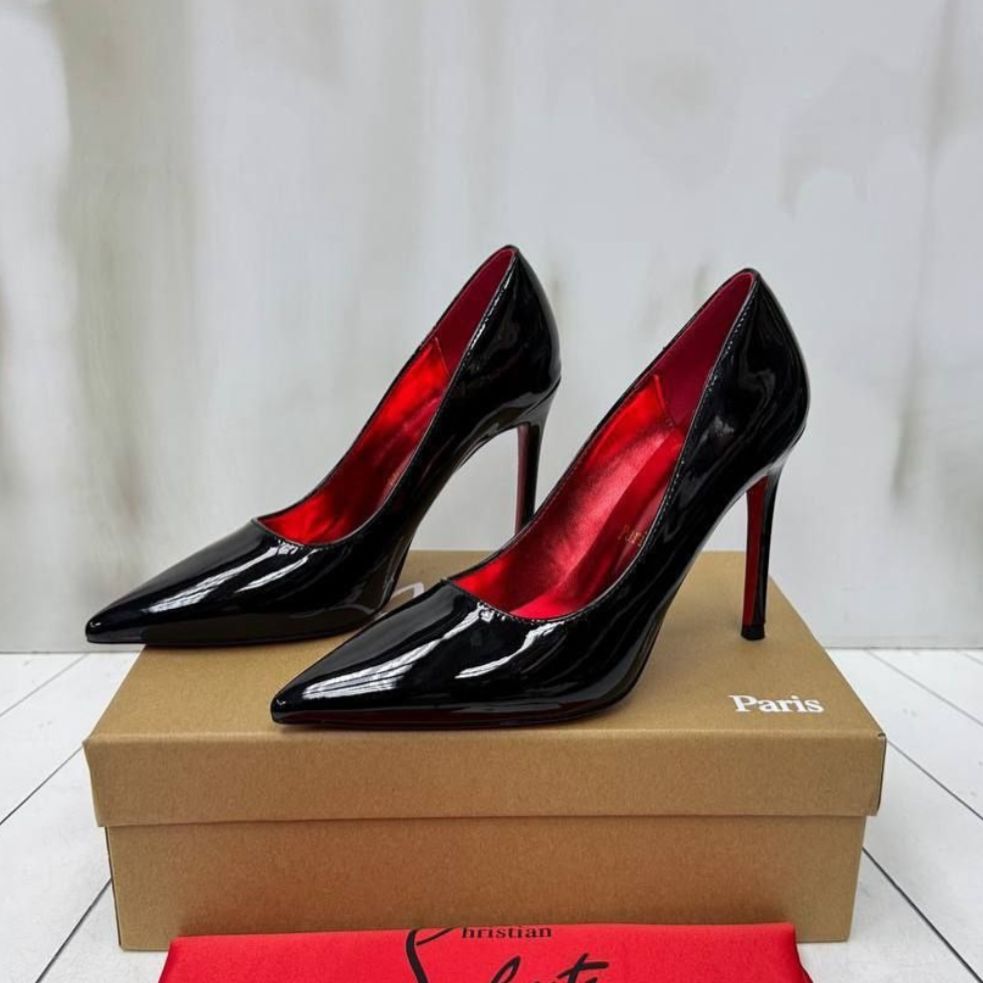 Christian Louboutin So Kate Black Pump