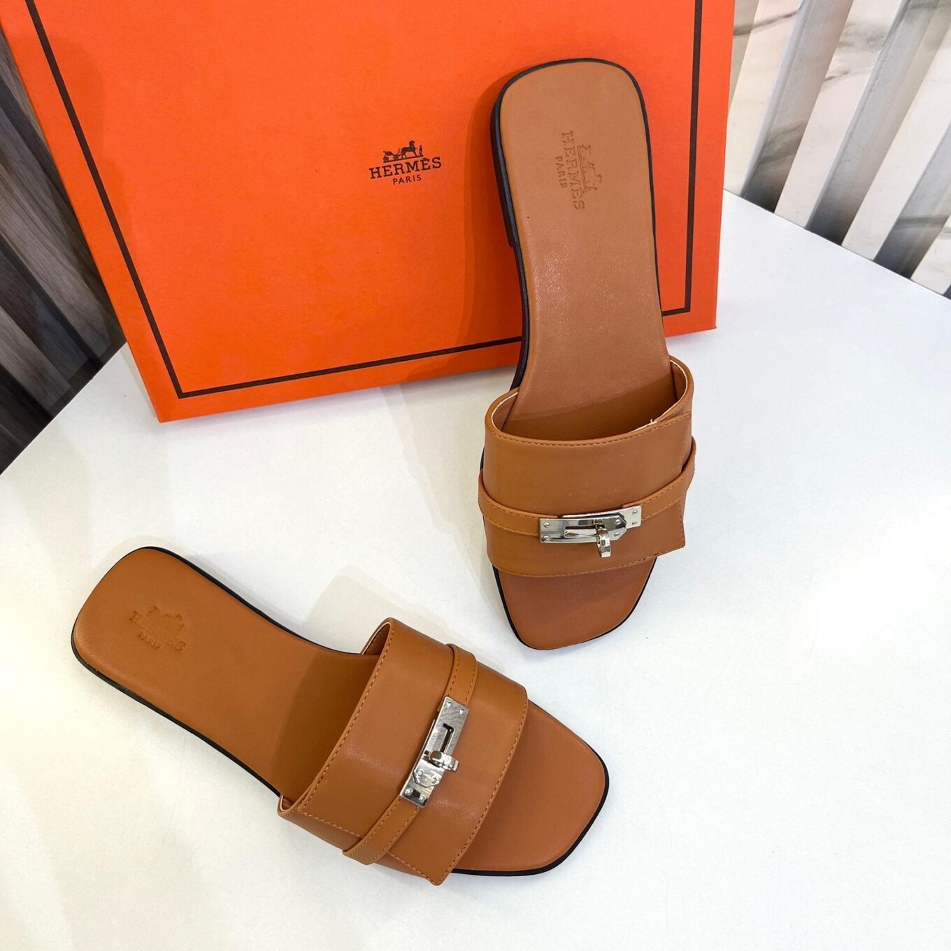 WhatsApp Image 2025-08-22 at 9.14.54 PM (2) Hermes Giulia Brown Slide Sandal