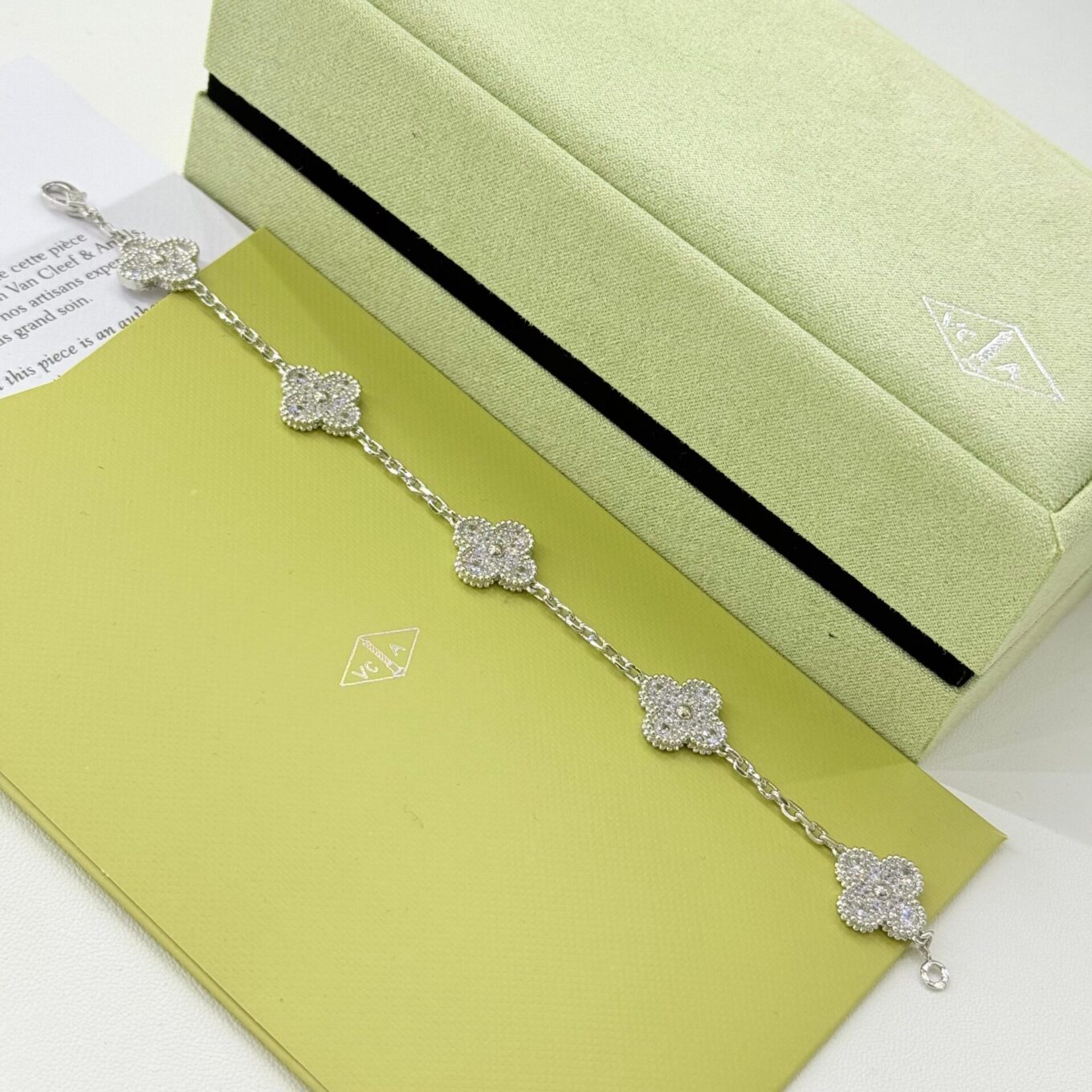 Van Cleef Alhambra Silver Stone Clover Silver Color Bracelet