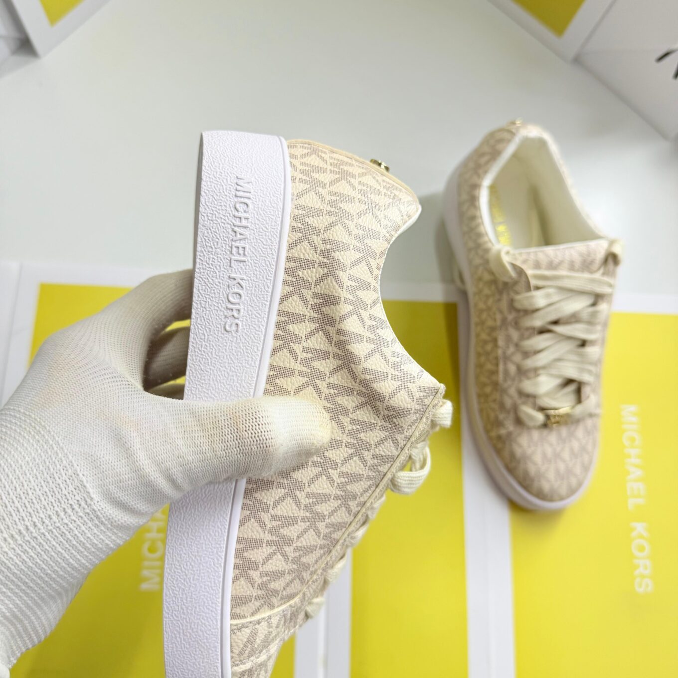 Michael Kors Keaton Logo Beige Color Sneaker