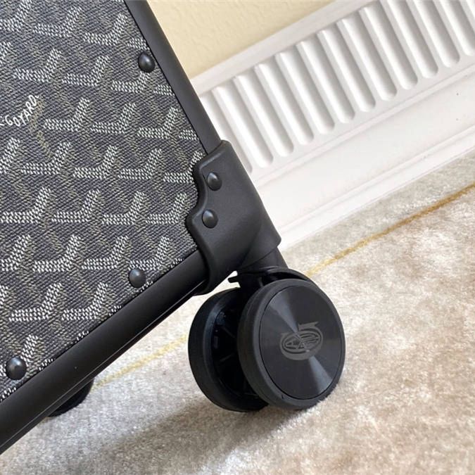 WhatsApp Image 2025-09-17 at 7.21.15 PM (2) Goyard Bourget PM 20Inch Cabin Trolley Bag