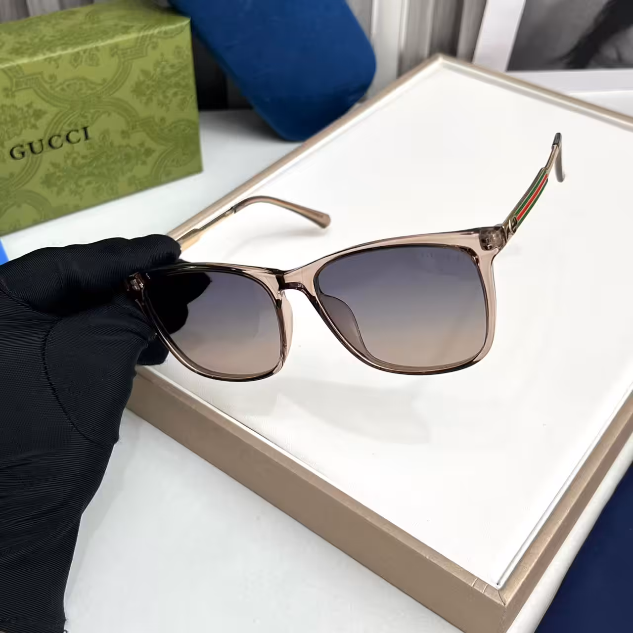 Gucci Wayfarer Coffee Mens Sunglass