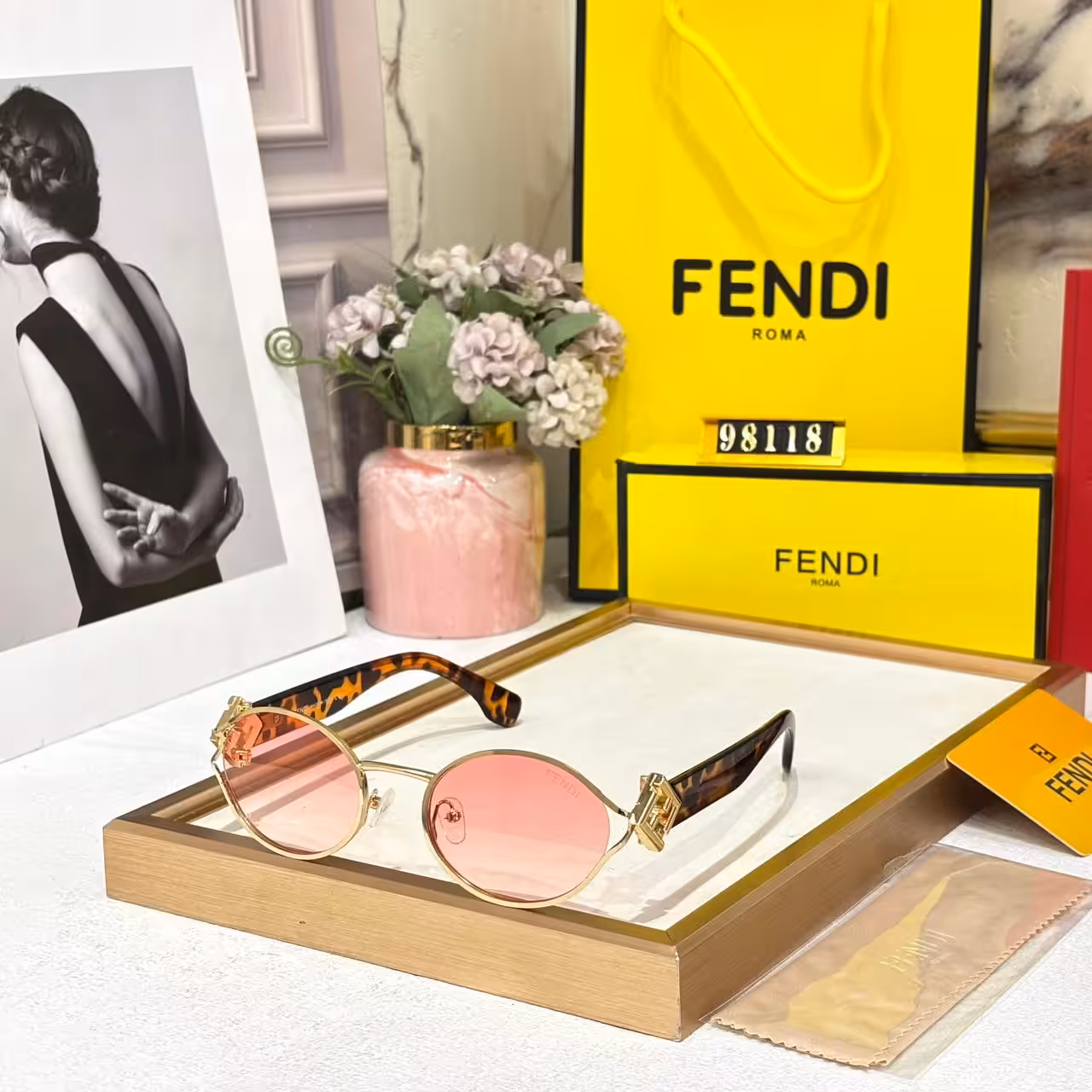 Fendi Oval Pink Tint Unisex Sunglass