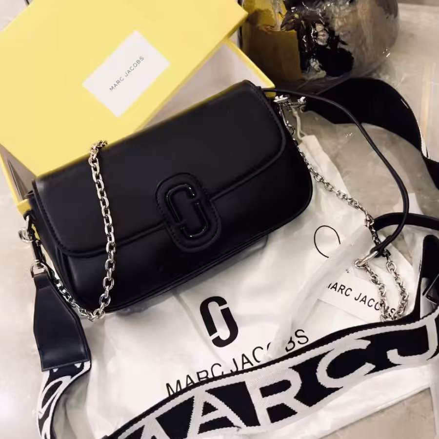 WhatsApp Image 2025-12-18 at 9.37.02 PM Marc Jacob The Clover Black Color Sling Bag (With Box)