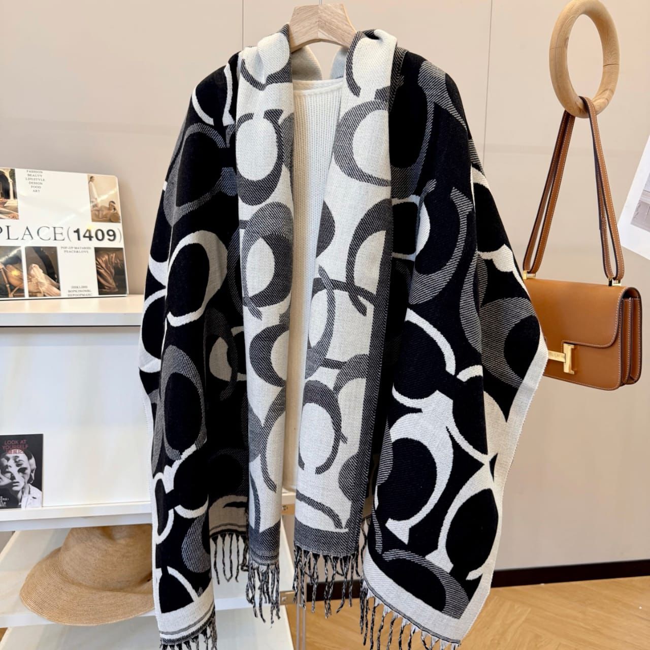 Coach Signature Black Monogram Stole