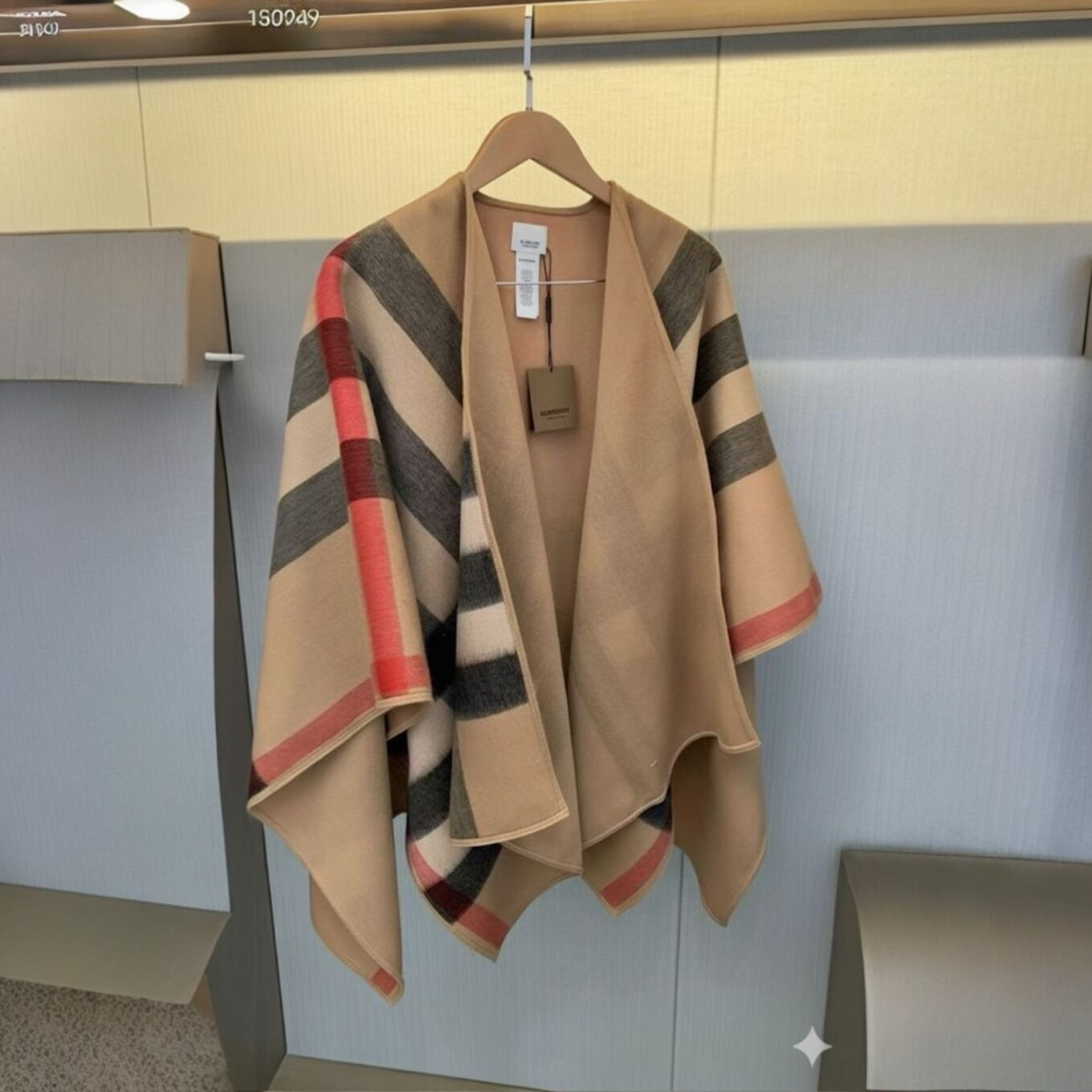 Burberry Khaki Signature Ponchu