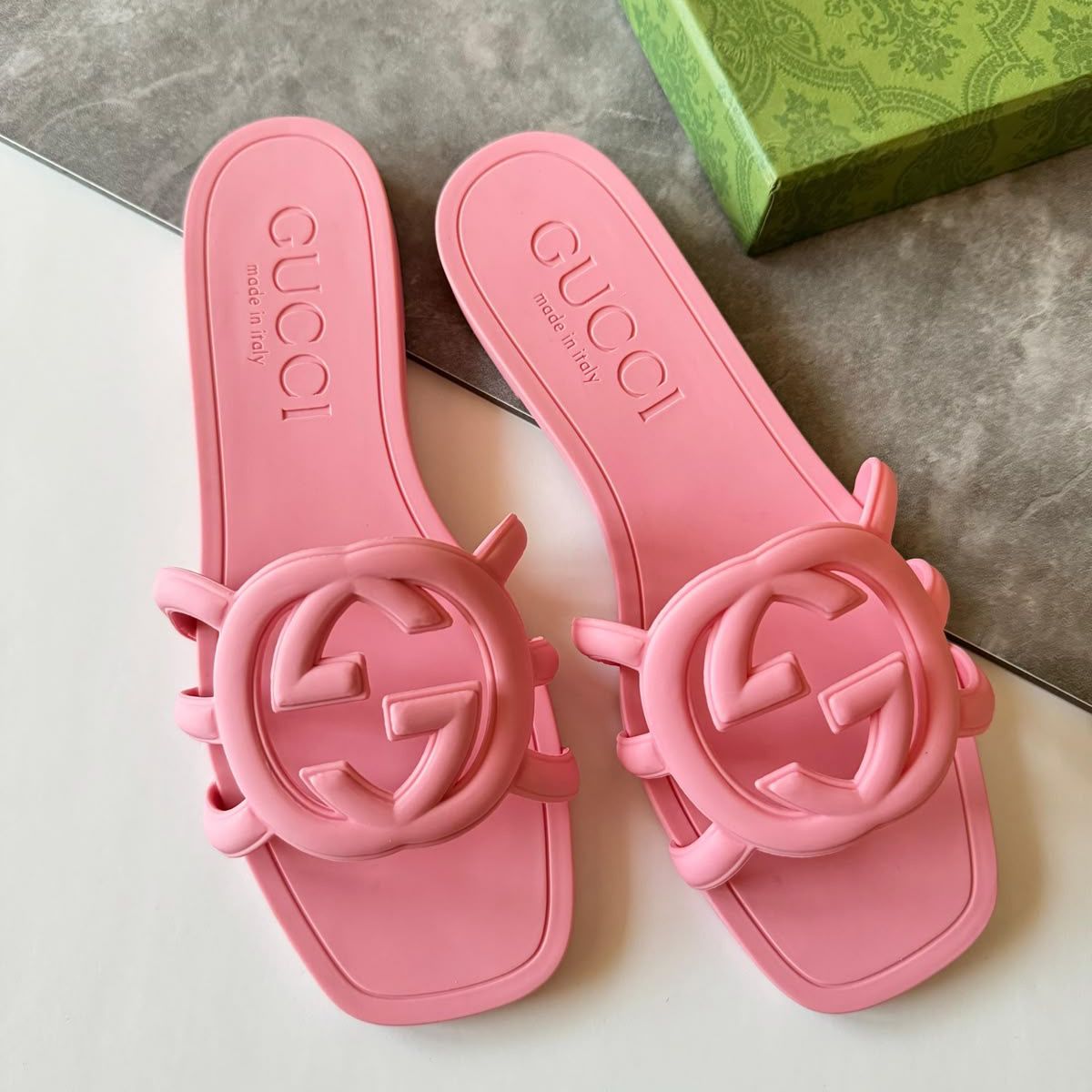 WhatsApp Image 2026-01-10 at 3.23.43 PM (1) Gucci Interlocking G Slide Pink Sandal