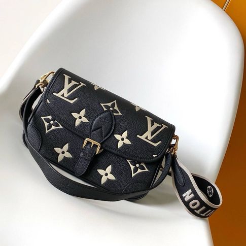 Louis Vuitton Diane Black Shoulder Bag (With Box)