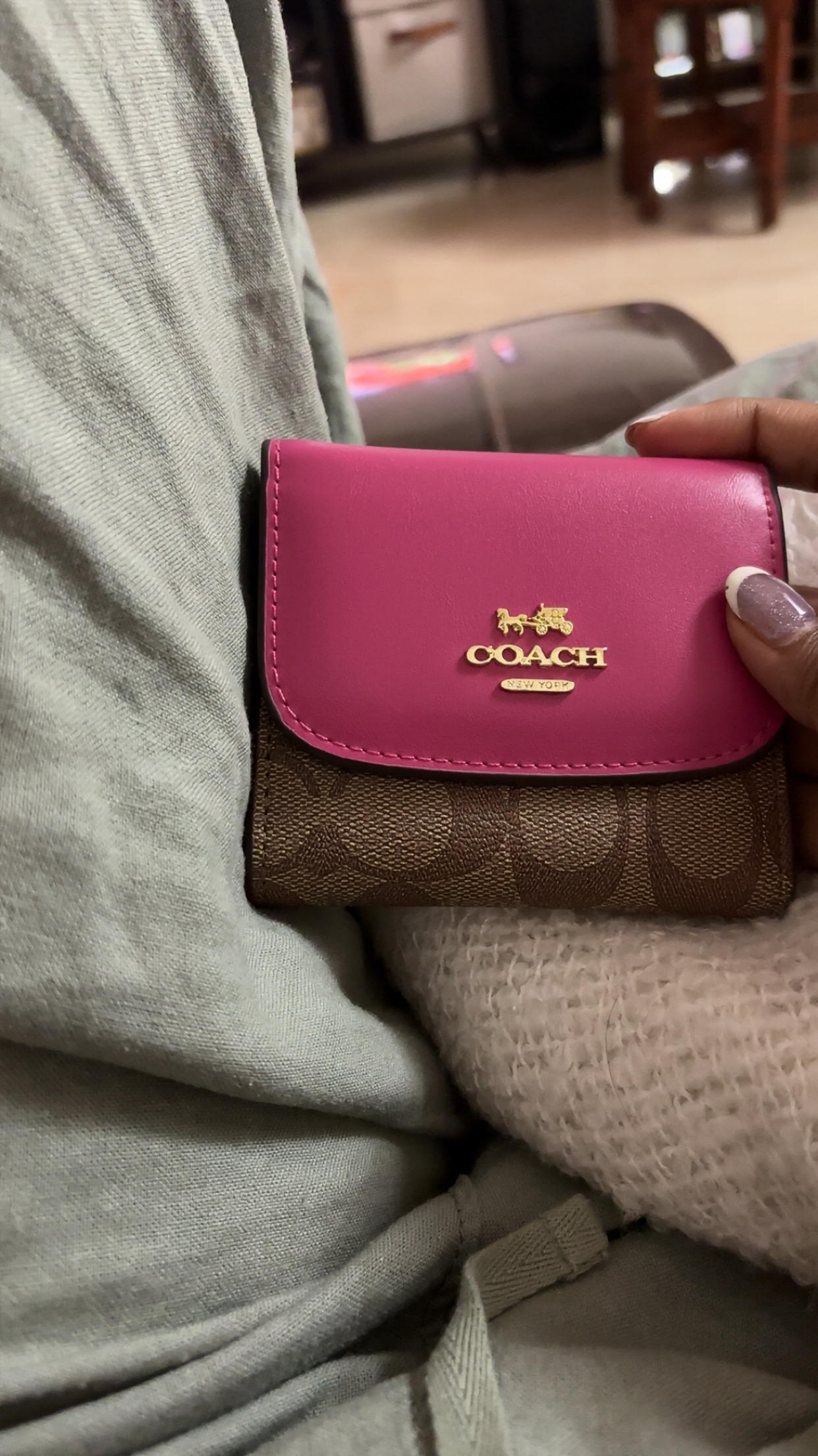 Coach three Fold Apricot Rose Pink Wallet photo review